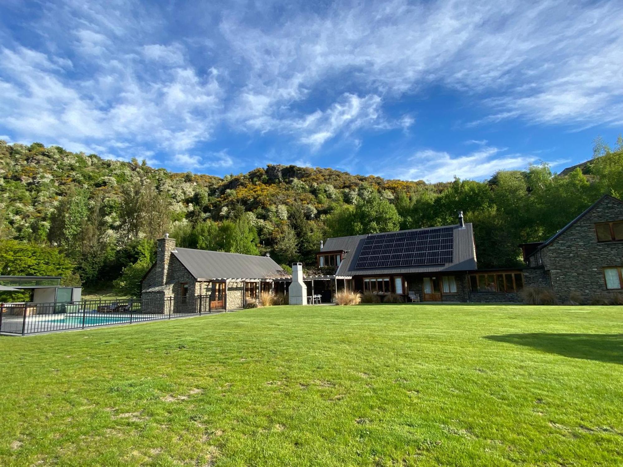 Wharenui Holiday Home By Majordomo Arrowtown Exterior foto