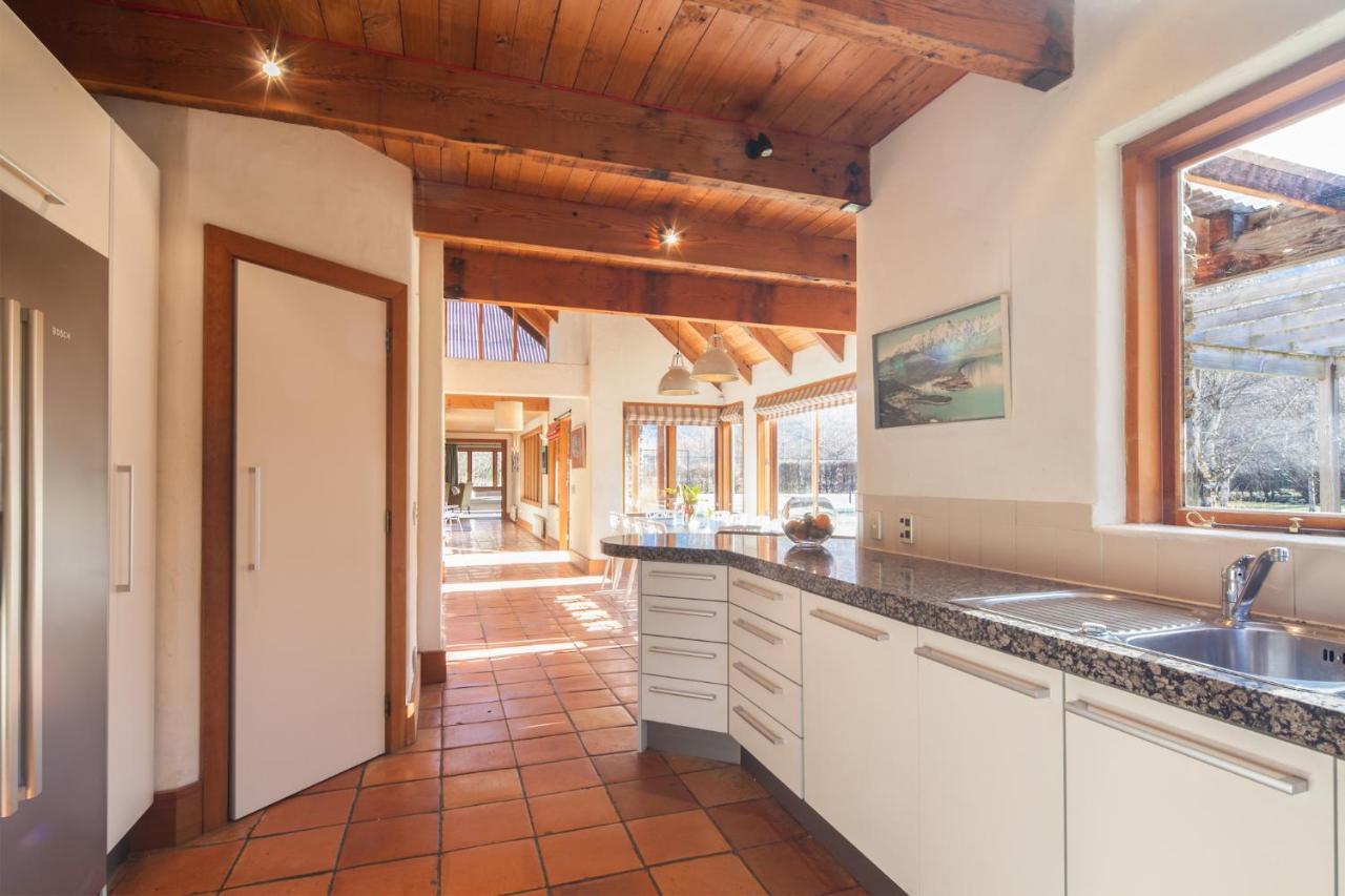 Wharenui Holiday Home By Majordomo Arrowtown Zimmer foto