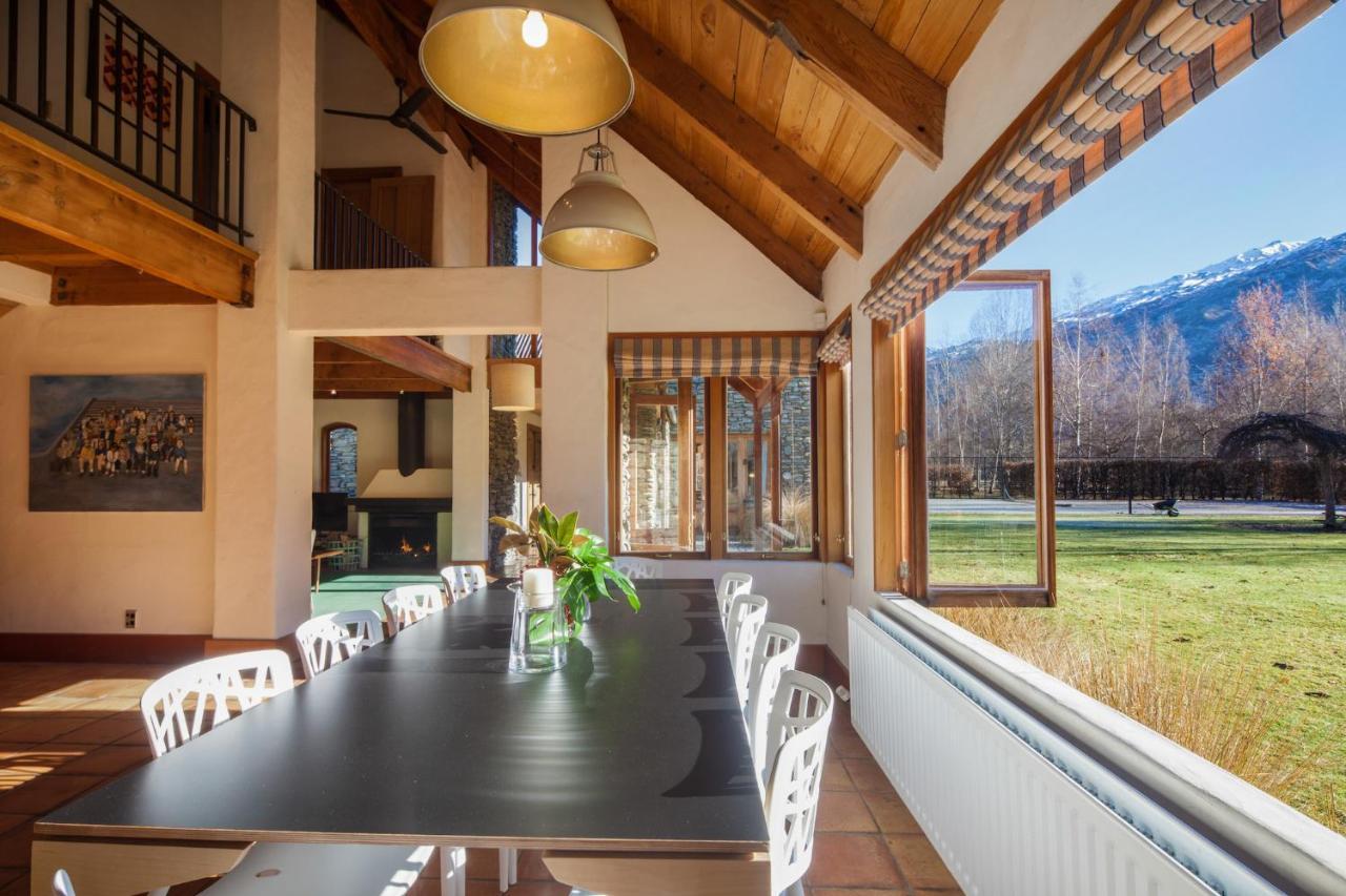 Wharenui Holiday Home By Majordomo Arrowtown Zimmer foto