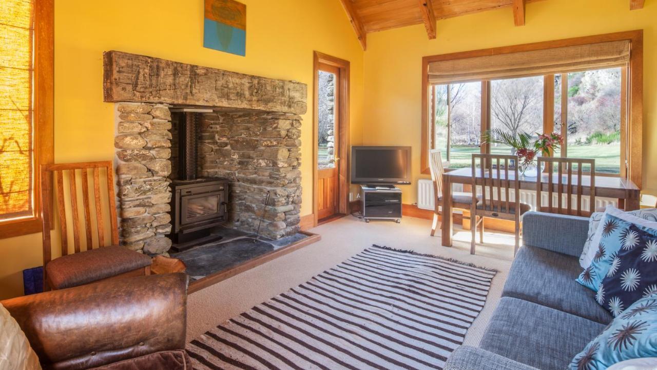 Wharenui Holiday Home By Majordomo Arrowtown Zimmer foto
